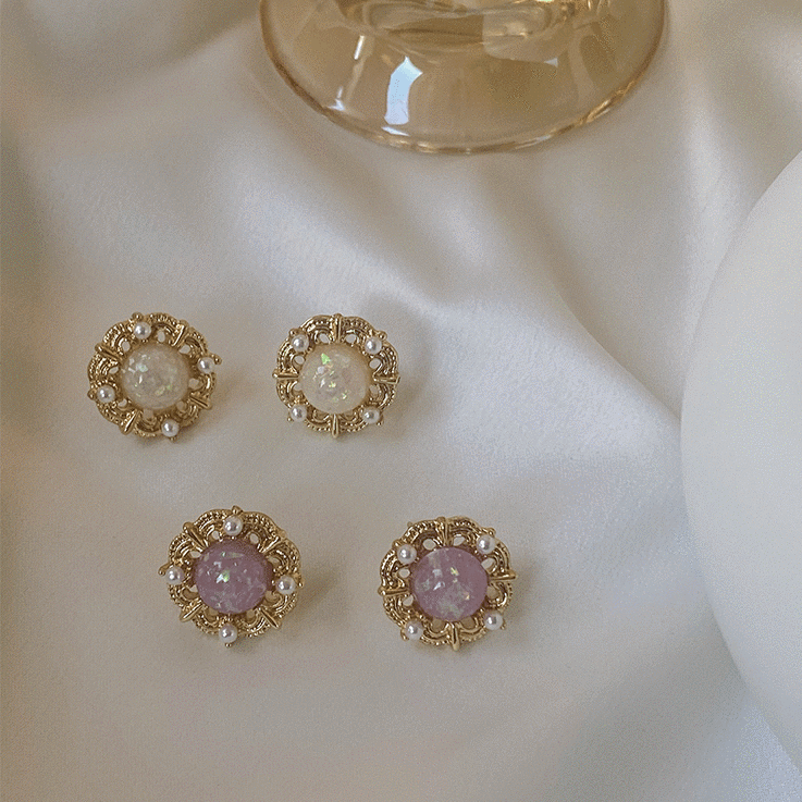 [Clearance] Baroque Stud Earrings - Sue (3 Colors)