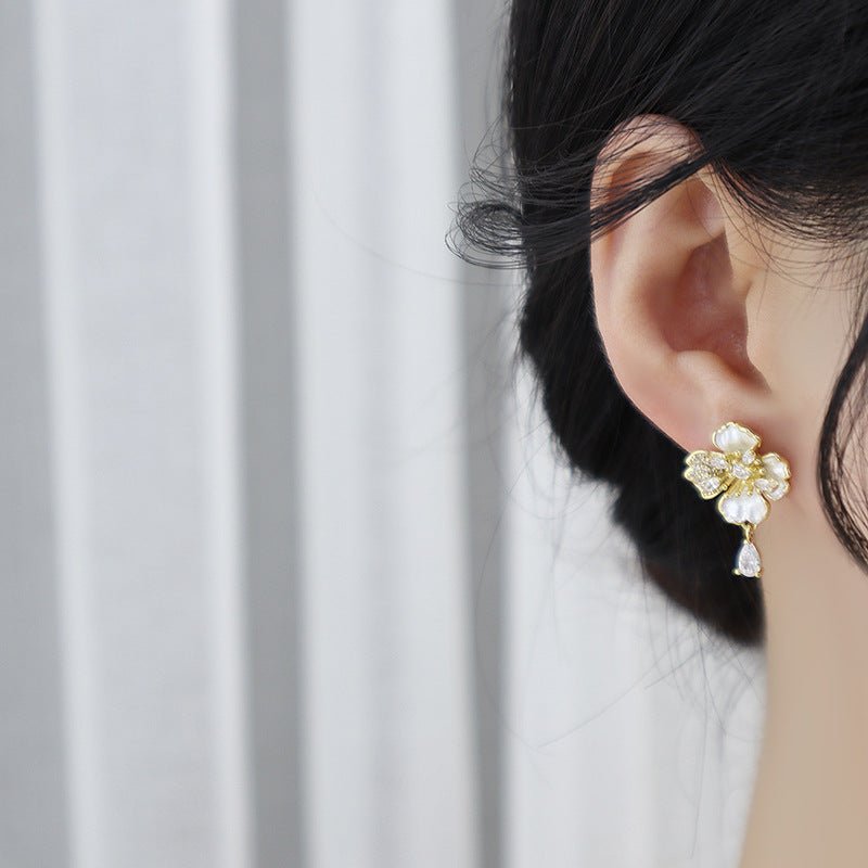 Camellia Earrings - Hypoallergenic - Abbott Atelier