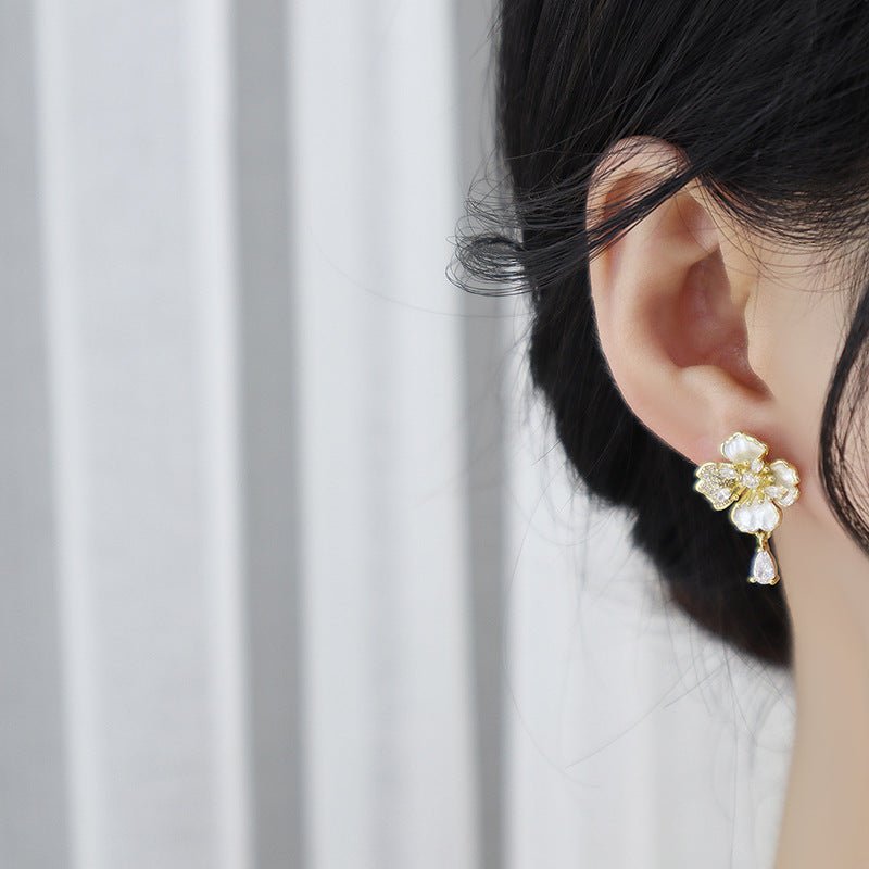 Camellia Earrings - Hypoallergenic - Abbott Atelier