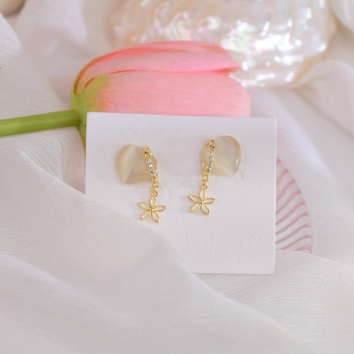 [Clearance] Heart and Dangly Flower Earrings - Hypoallergenic - Abbott Atelier