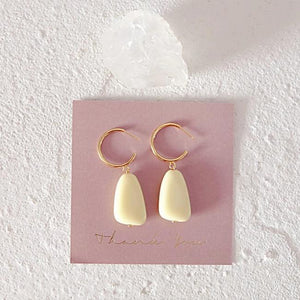 [Clearance] White Resin Earrings - Hypoallergenic - Abbott Atelier