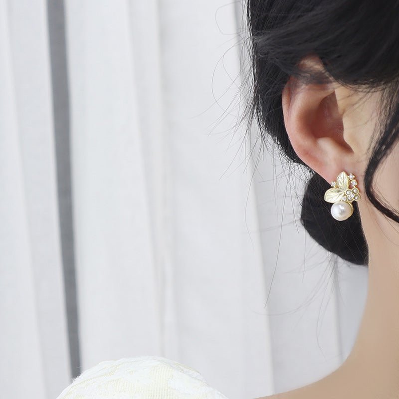 Floral Pearl Earrings - Hypoallergenic - Abbott Atelier