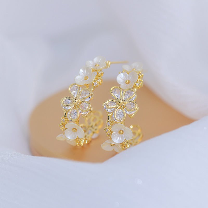 Flower Hoop Earrings - Florrie - Hypoallergenic - Abbott Atelier