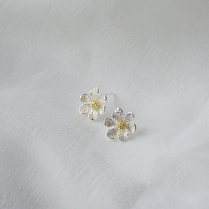 Flower Stud Earrings - Hypoallergenic - Abbott Atelier