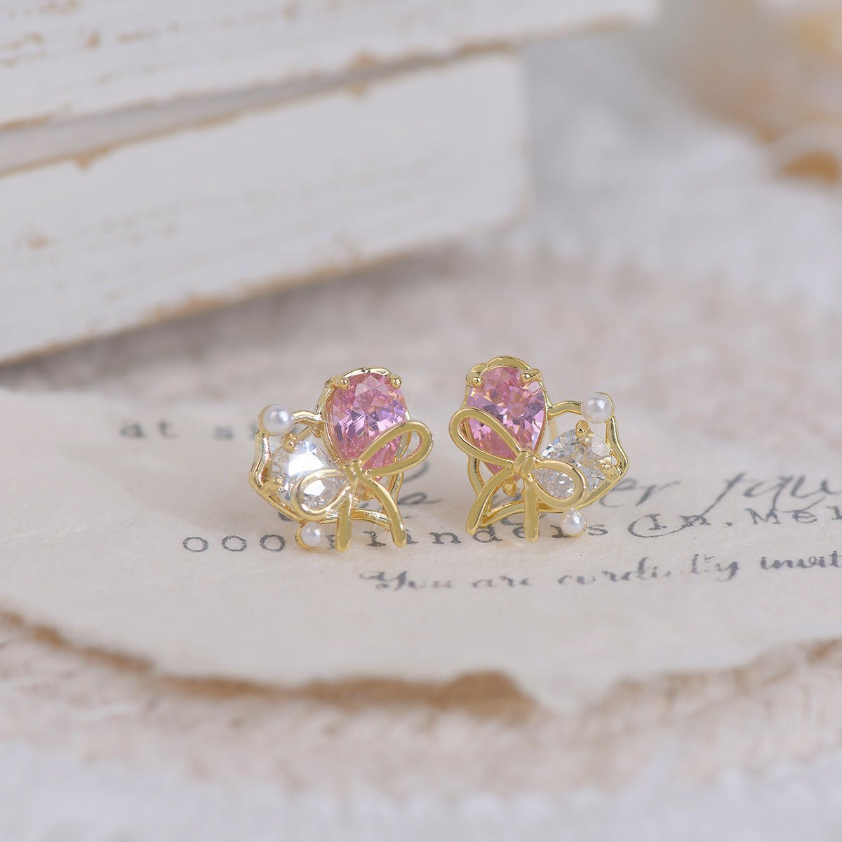 Heart Stud Earrings - Samantha - Hypoallergenic - Abbott Atelier