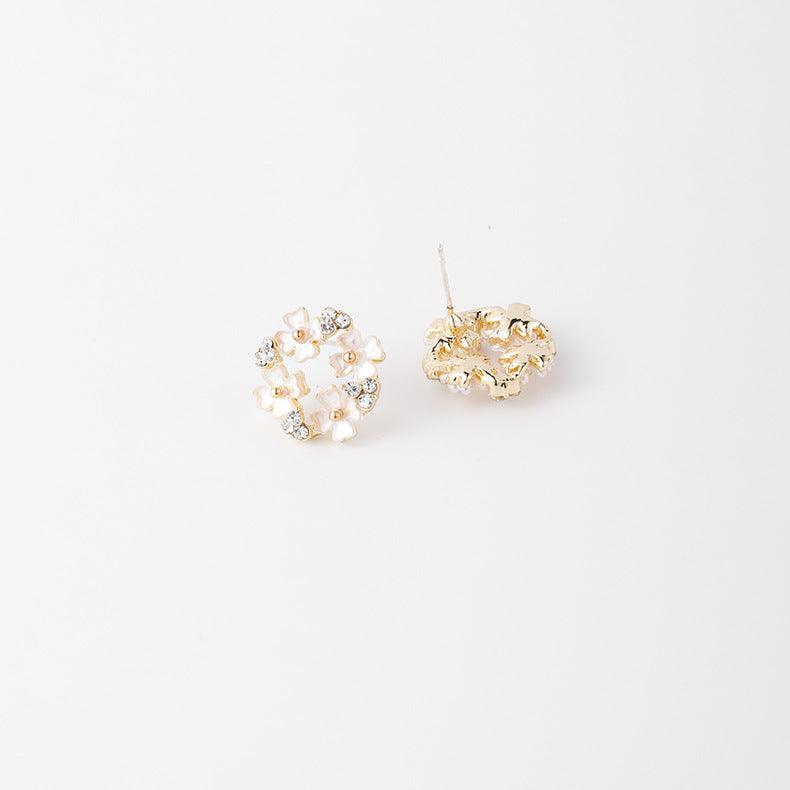 Shell Flower Earrings - Hypoallergenic - Abbott Atelier