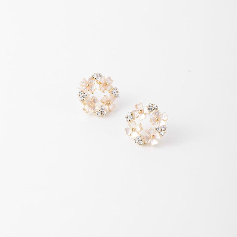 Shell Flower Earrings - Hypoallergenic - Abbott Atelier