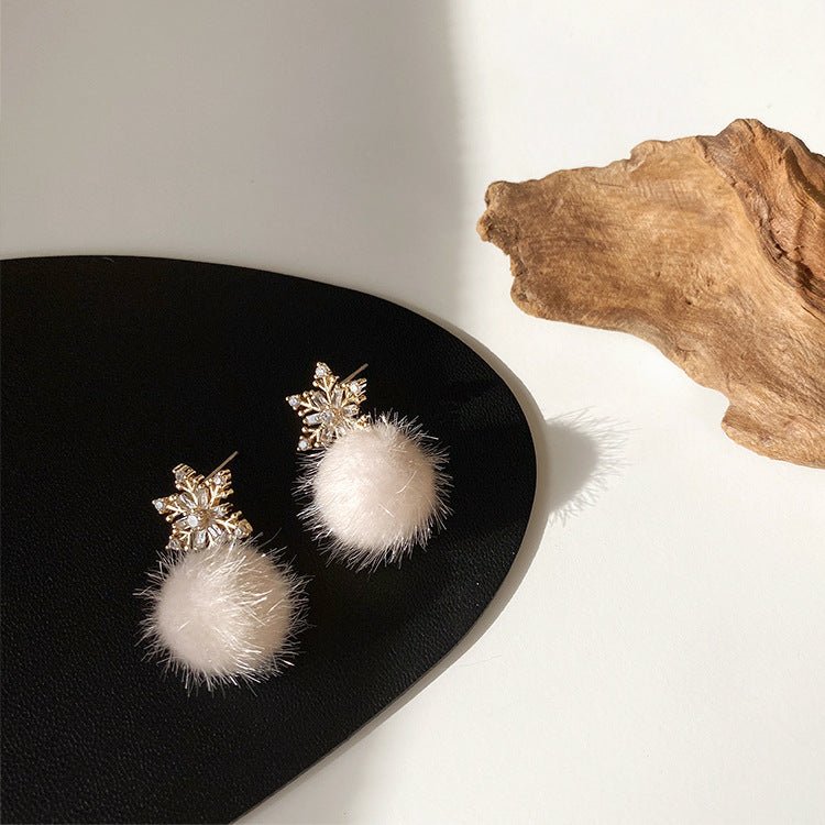 Snowflake Earrings - Lilith - Hypoallergenic - Abbott Atelier