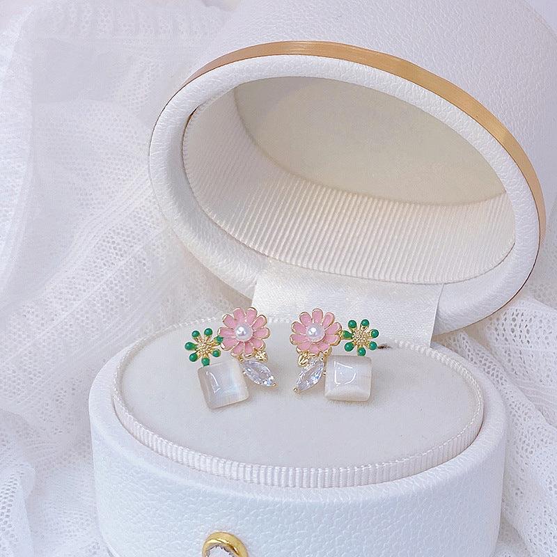 Spring Flower Earrings (4 Styles) - Hypoallergenic - Abbott Atelier