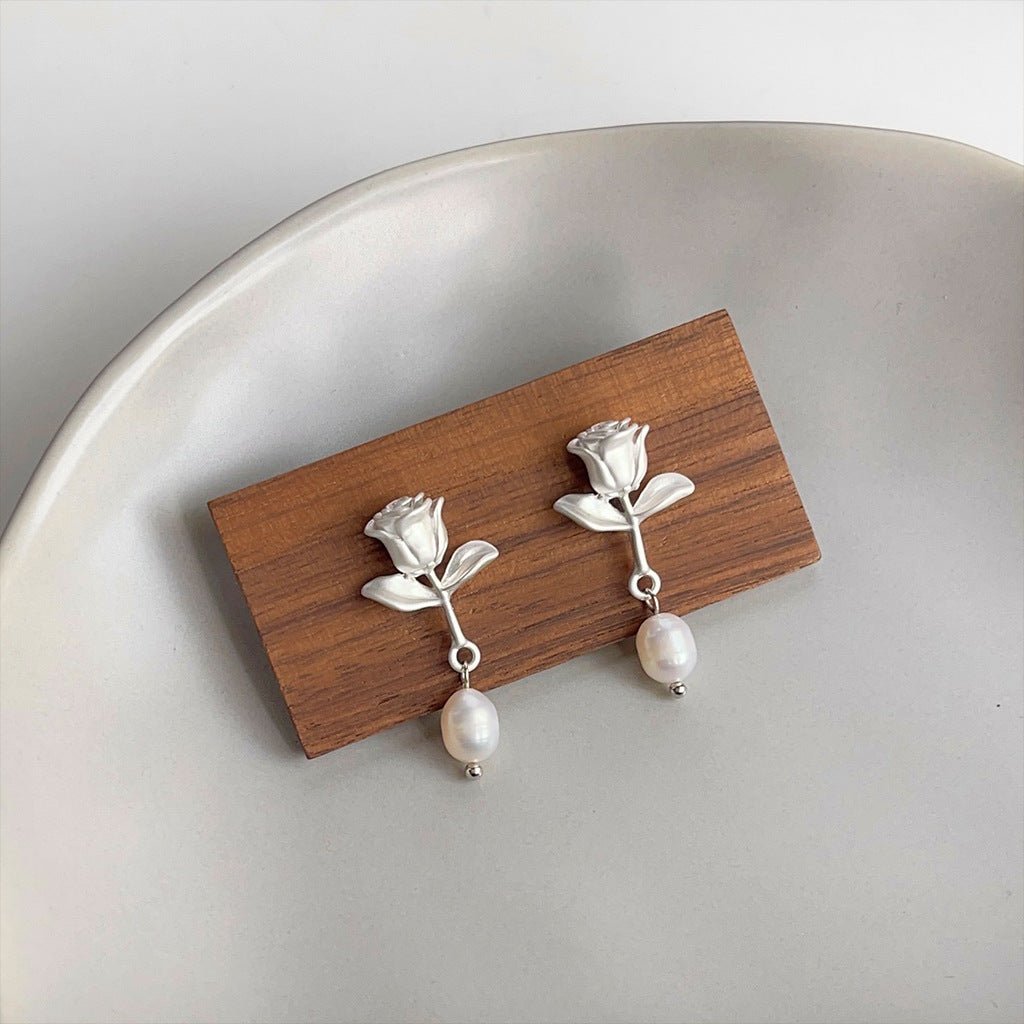 White Rose and Pearl Earrings - Hypoallergenic - Abbott Atelier