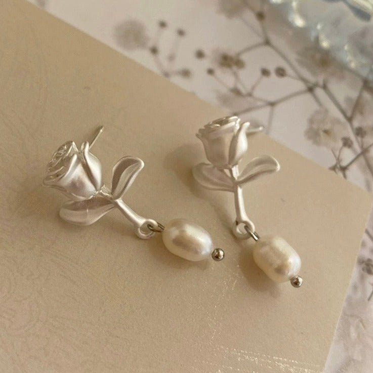 White Rose and Pearl Earrings - Hypoallergenic - Abbott Atelier